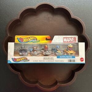 Hot Wheels Racer Verse ~ Marvel 5-Pack Cars